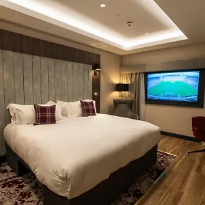 Tynecastle Park 4* Edinburgh